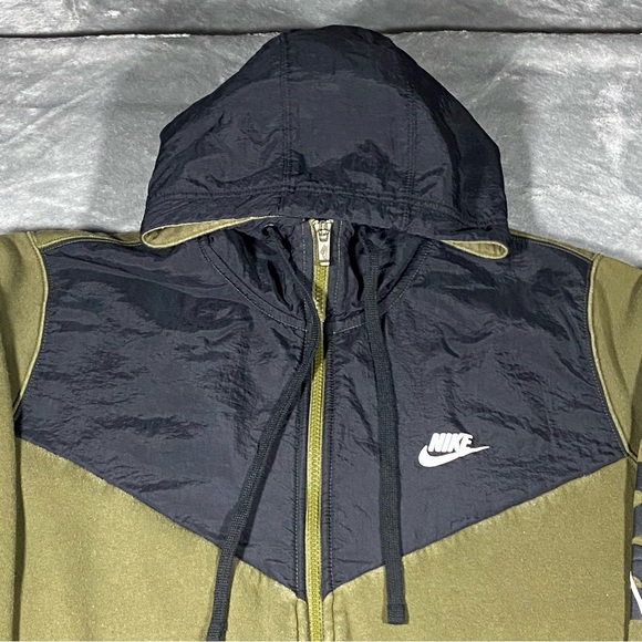 Nike Jacket Men’s Large Olive Green Hood Spell Out Sleeve Polar Fleece HBR Sport - Picture 3 of 13